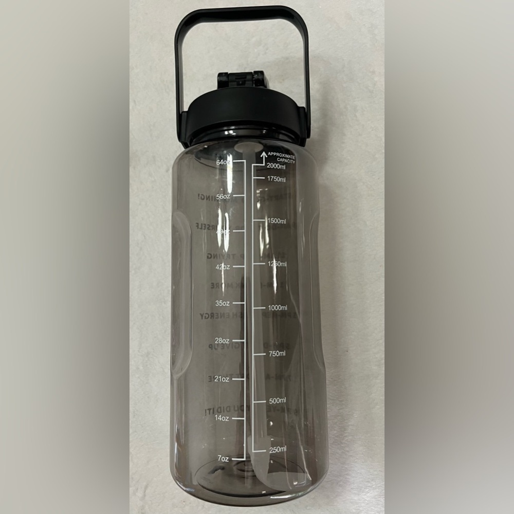Motivational 64oz water bottle in light black/clear NYE Resolution! New!! - Picture 2 of 3